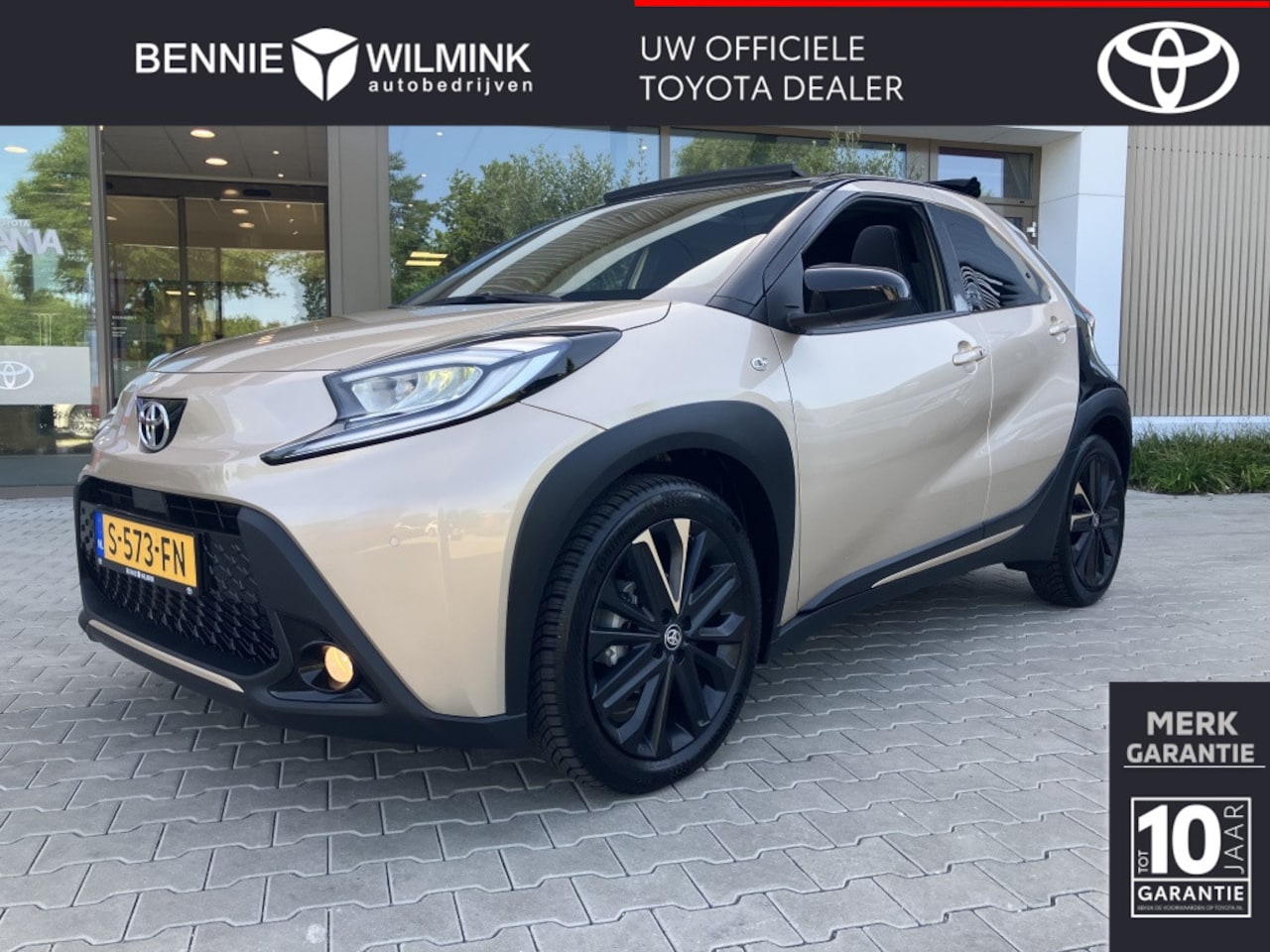 Toyota Aygo X - 1.0 VVT-i S-CVT Premium | Cabrio | All Season | JBL | Stoelverw - AutoWereld.nl