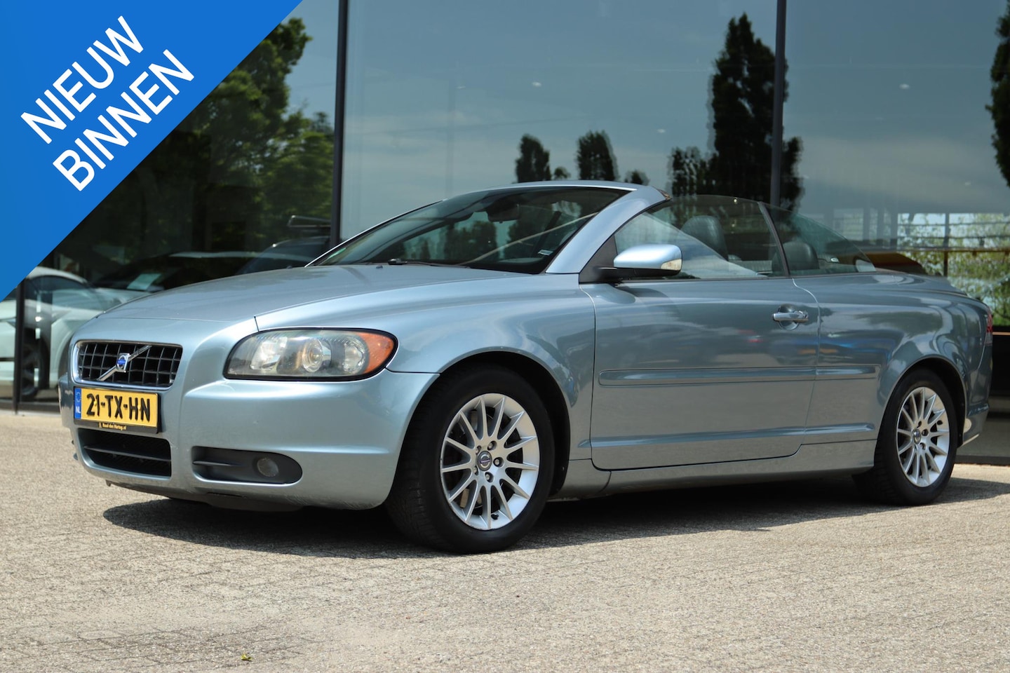 Volvo C70 Convertible - 2.4i KINETIC ORIG. NL | CLIMATE | LMV - AutoWereld.nl