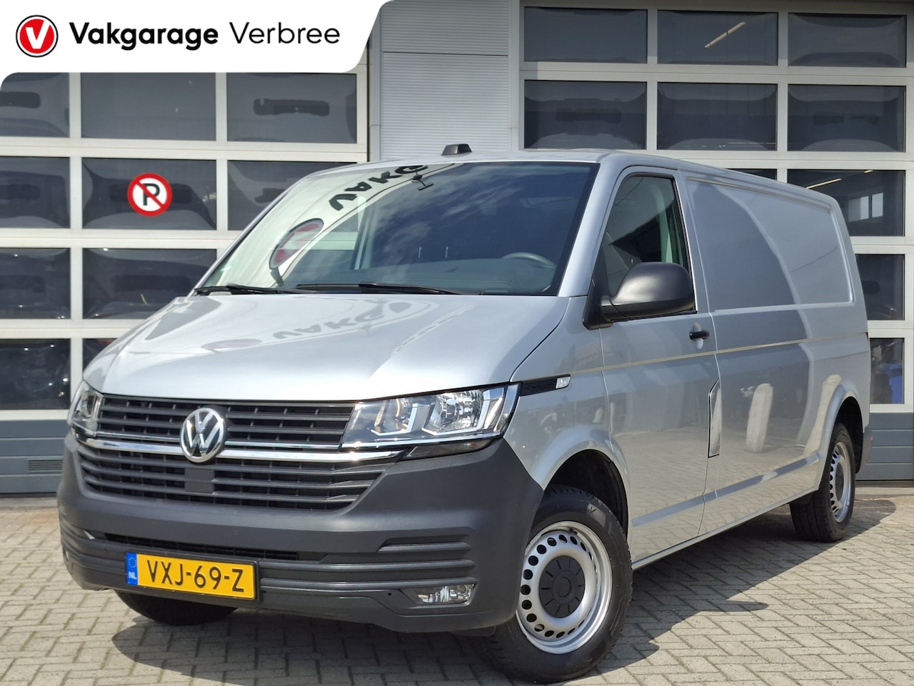 Volkswagen Transporter - 2.0 TDI L2H1 32 | Android/Apple Carplay | Achteruitrijcamera | PDC Achter | Cruise Control - AutoWereld.nl
