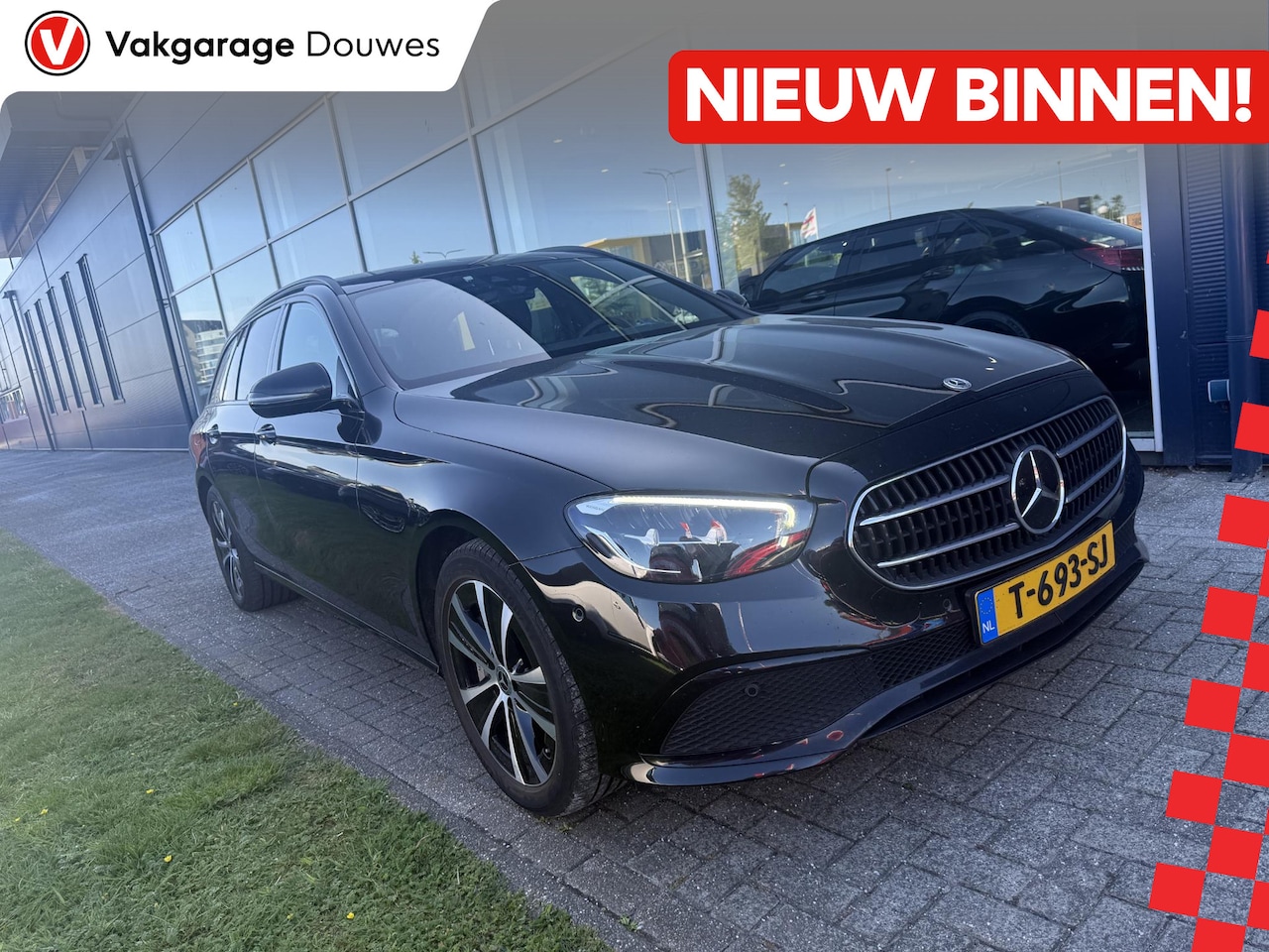 Mercedes-Benz E-klasse Estate - 300 e AMG Line |Pano |Elekt. Trekhaak | - AutoWereld.nl