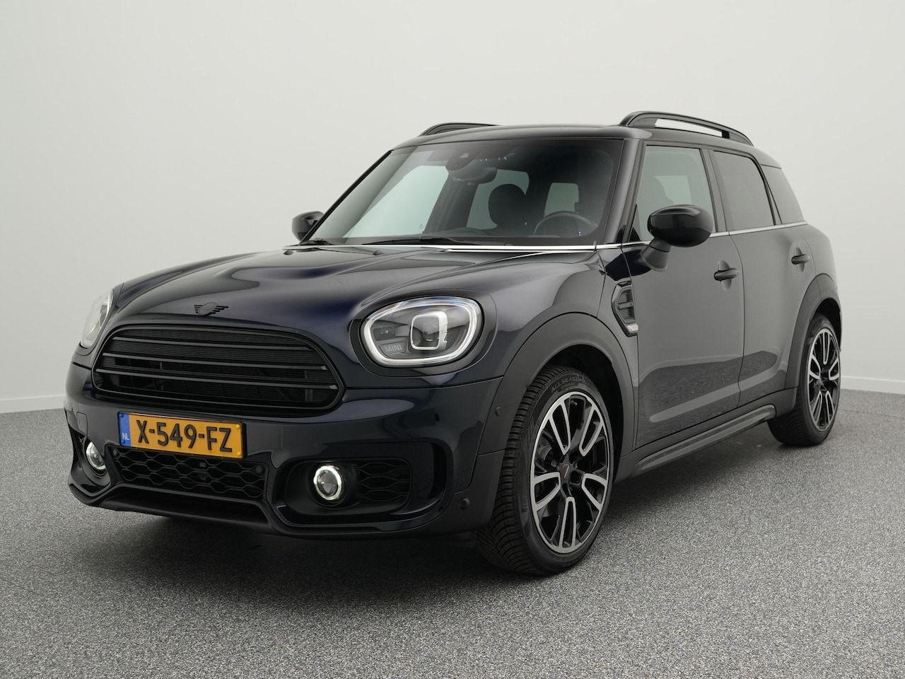 MINI Countryman - 1.5 135PK Cooper John Cooper Works | LED | Trekhaak | Achteruitrijrijcamera | Memory | Led - AutoWereld.nl