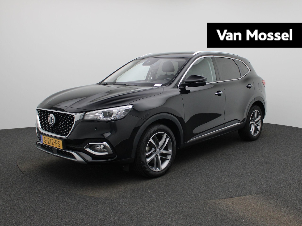 MG EHS - 1.5 T-GDI PHEV Luxury | Leder | Panoramadak | Led Koplampen | Camera | Carplay | Led Sfeer - AutoWereld.nl