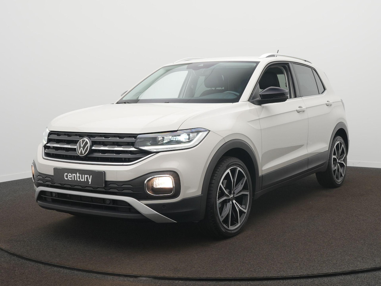 Volkswagen T-Cross - 1.5 TSI Style Camera - 18 Inch - Apple Carplay/Android Auto - Dodehoek detectie - Automaat - AutoWereld.nl