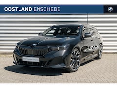 BMW 5-serie Touring - 530e M Sport Automaat / Panoramadak / Bowers & Wilkins / M Multifunctionele Stoelen / Adap