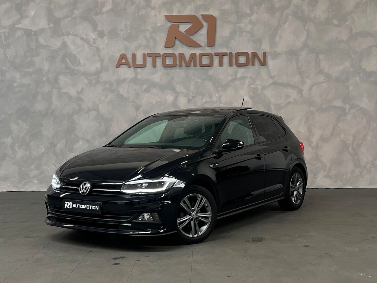 Volkswagen Polo - 1.0|3x R-Line|PANO|CAM|KEYLESS|DIGITAL COCKPIT|ACC|DCC|STOELVERWARMING|NAVIGATIE|CARPLAY - AutoWereld.nl
