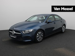 Mercedes-Benz A-klasse - 180 | APPLE CARPLAY | ANDROID AUTO | NAVIGATIE | STOELVERWARMING | BLUETOOTH | ACHTERUITRI