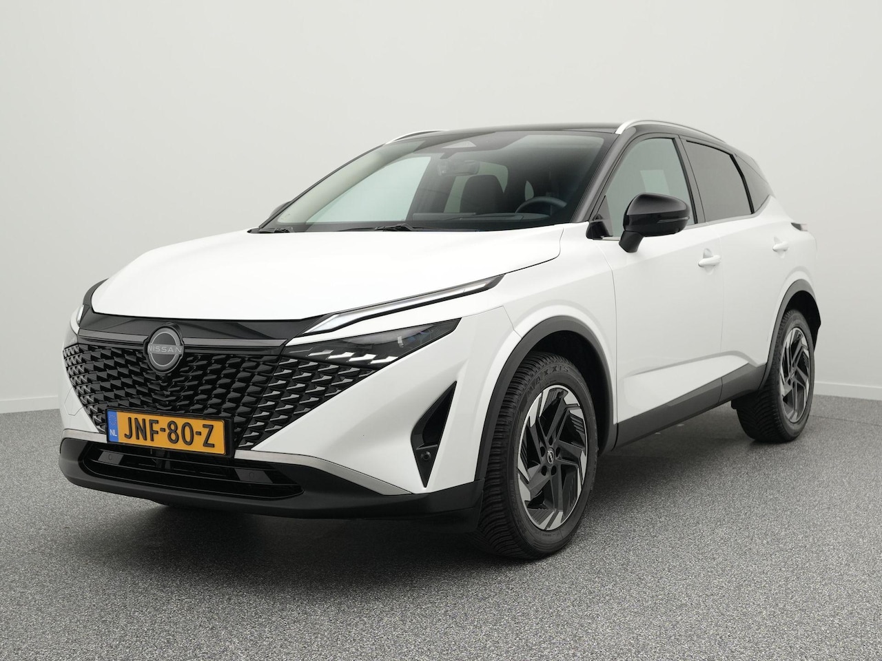 Nissan Qashqai - 1.3 MHEV Xtronic Business Premium | LED | Trekhaak | 360 Camera | Head-UP | Stoel & Stuurw - AutoWereld.nl