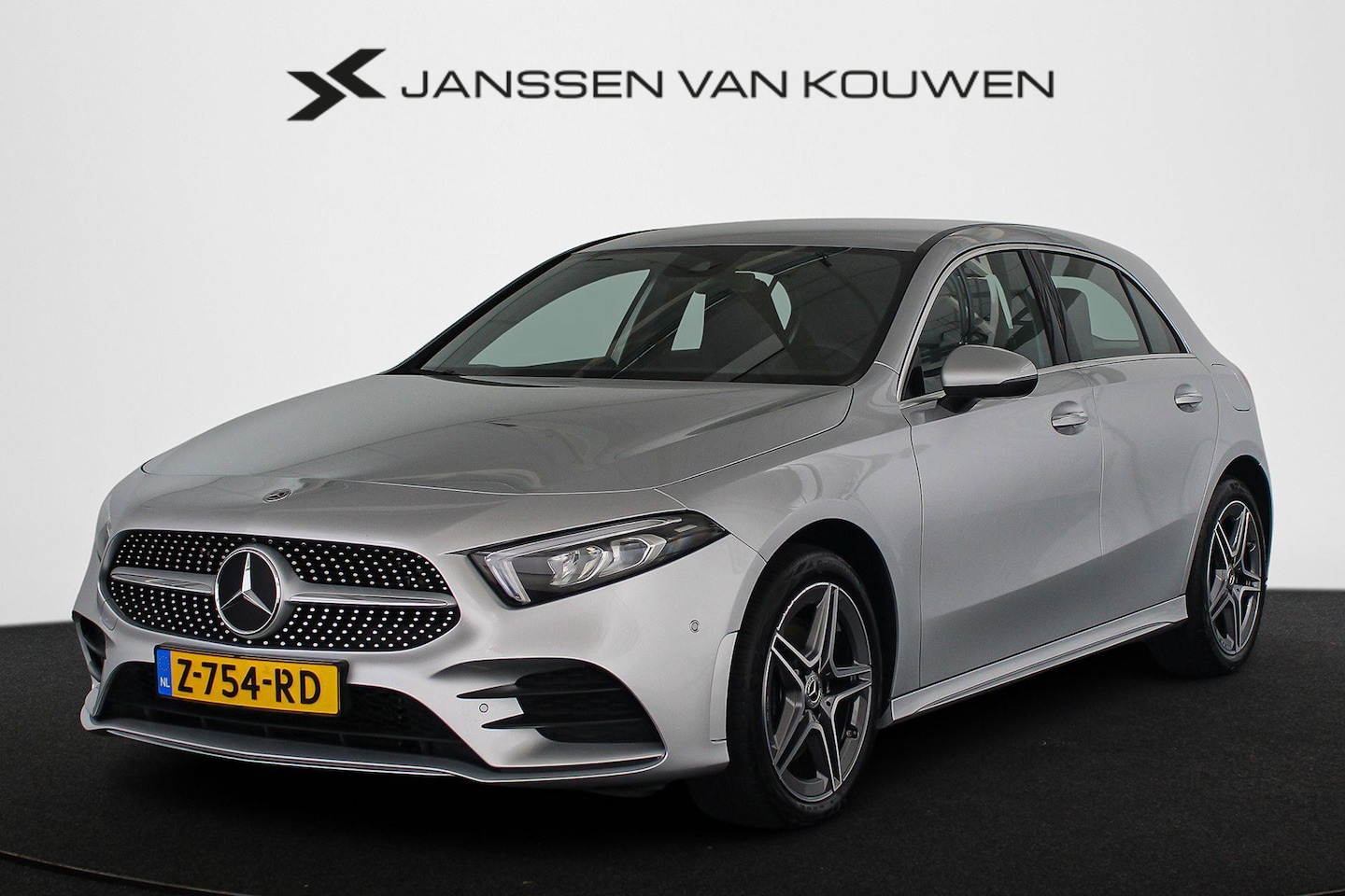Mercedes-Benz A-klasse - 250 e AMG Line 96% SOH Sfeerverlichting Stoelverwarming Widescreen - AutoWereld.nl