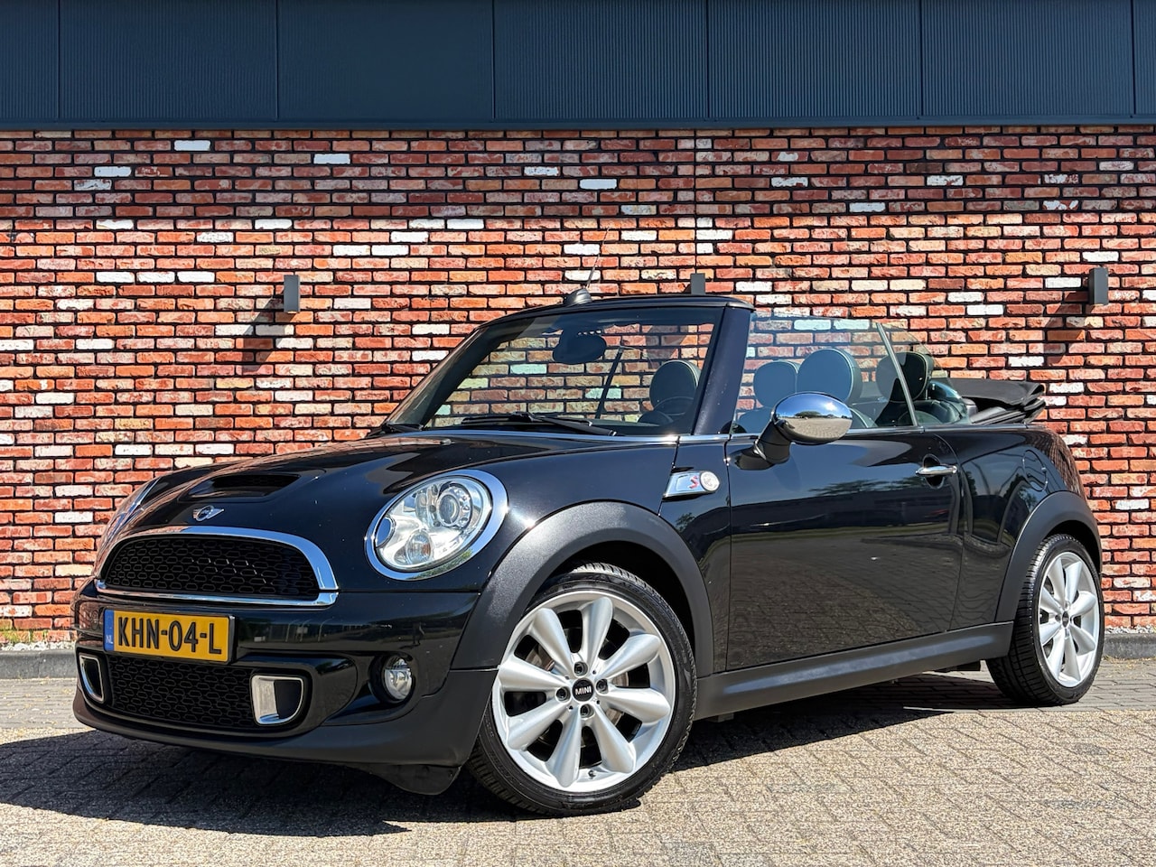MINI Cabrio - 1.6 Cooper s Cabrio 184PK Automaat HK Leer Stoelverw Pdc Clima Uitstraling! - AutoWereld.nl