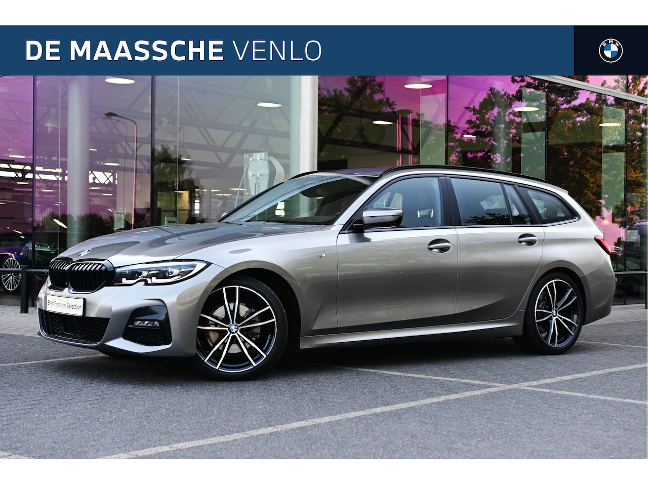 BMW 3-serie Touring - 320i High Executive M Sport Automaat / Trekhaak / Sportstoelen / LED / Stoelverwarming / P - AutoWereld.nl