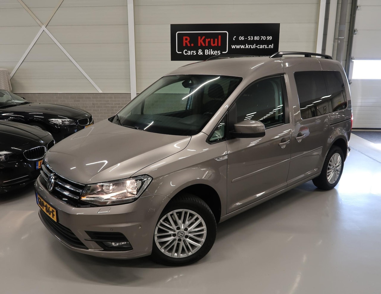 Volkswagen Caddy - 1.4 TSI Comfortline 5 zitplaatsen, 2x schuifdeur, airco-ecc, app connect, stoelverwarming, - AutoWereld.nl