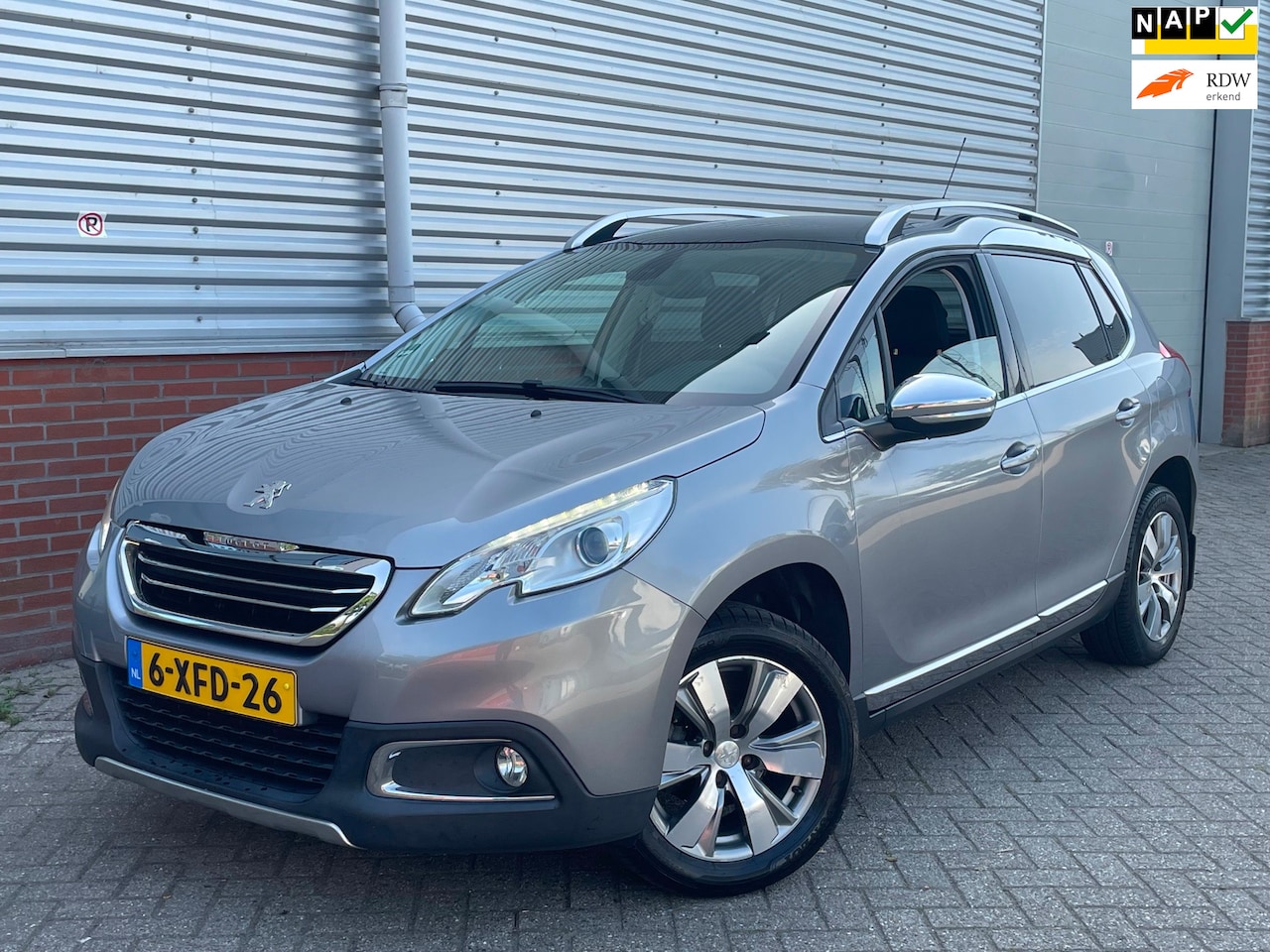 Peugeot 2008 - 1.2 VTi Allure Pack Premium Plus Automaat - AutoWereld.nl