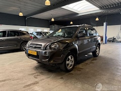 Hyundai Tucson - 2.0i Style