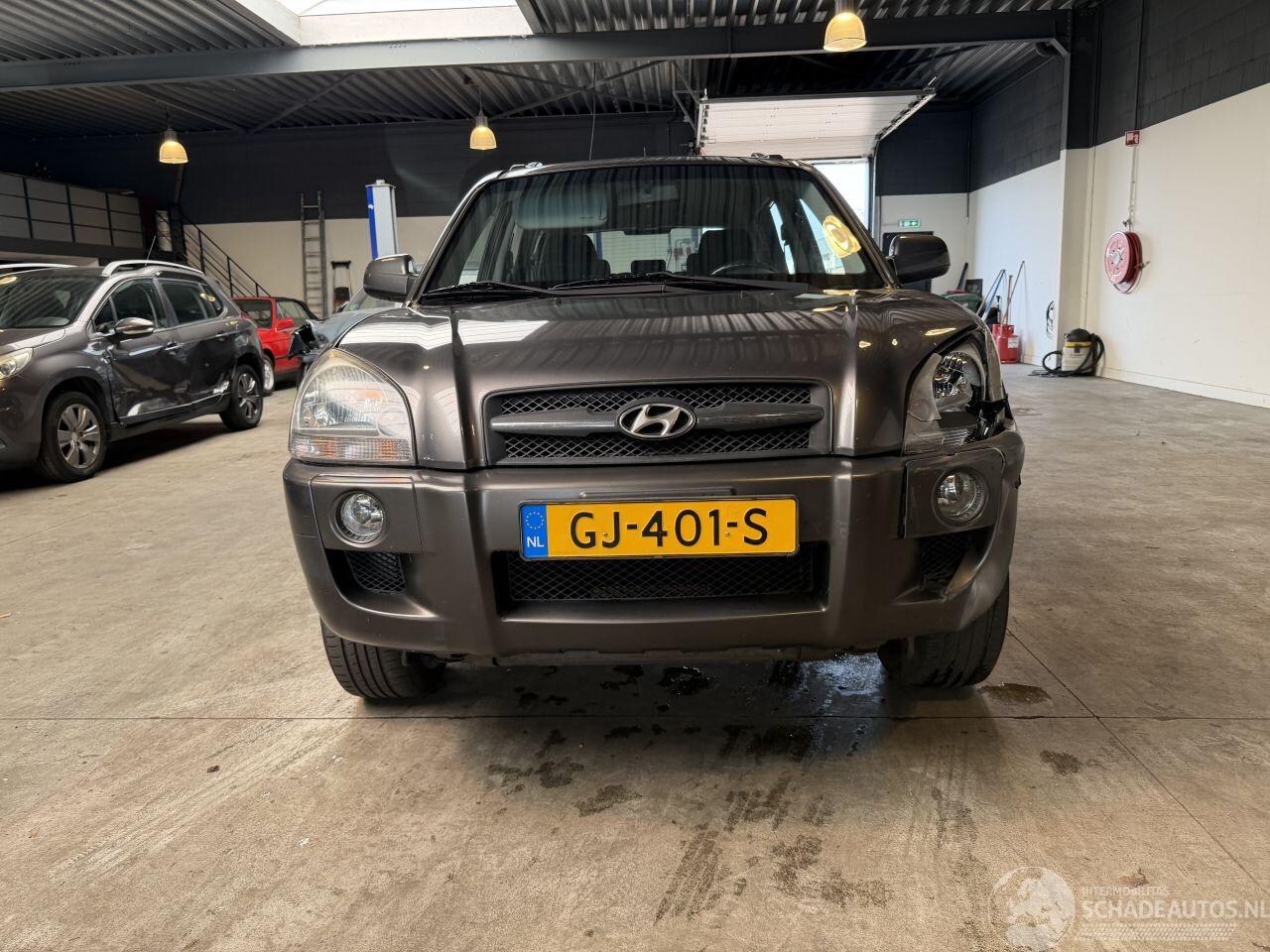 Hyundai Tucson - 2.0i Style 2.0i Style