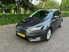Ford Focus - 1.5TDCI Titanium/Trekhaak/Navi/Led/PDC/Keyless/Acarplay/APK