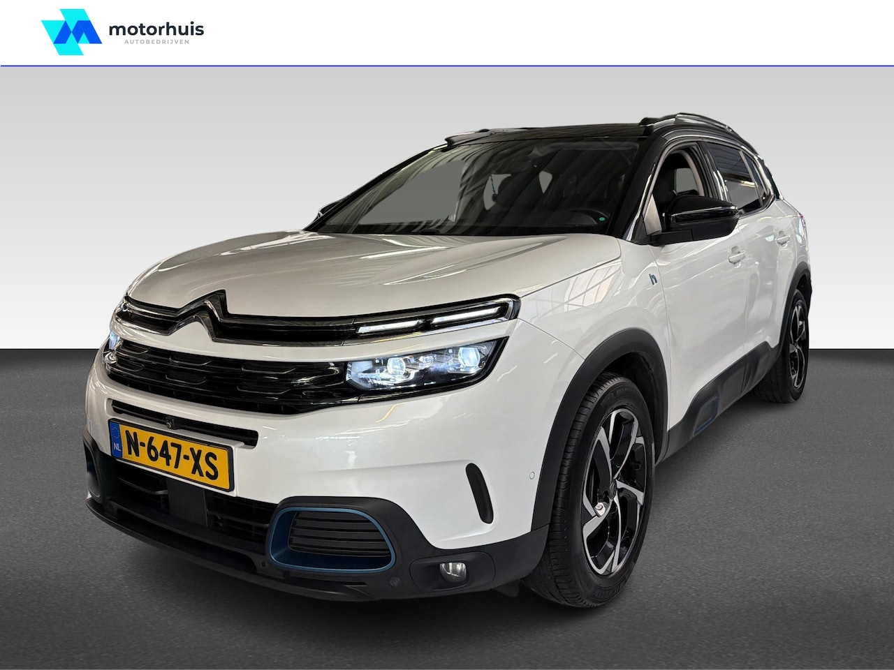 Citroën C5 Aircross - 1.6 HYBRID 225PK SHINE NAVI TEL 18INCH LEDER {uitgelichte-opties} - AutoWereld.nl