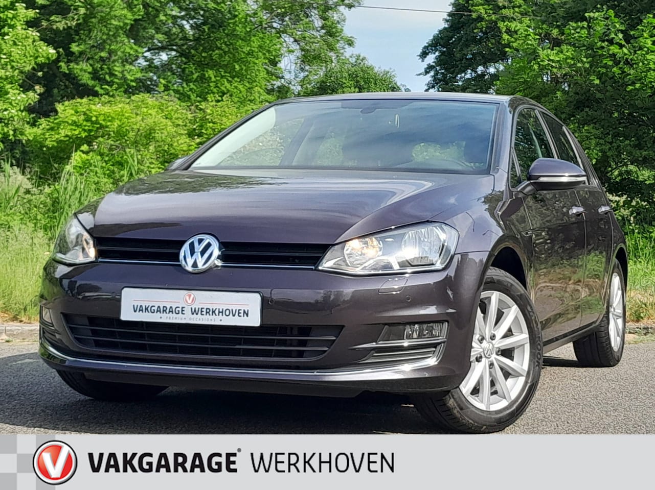 Volkswagen Golf - 1.2 TSI Lounge | PDC | Trekhaak | Orig. 42.000 km ! - AutoWereld.nl