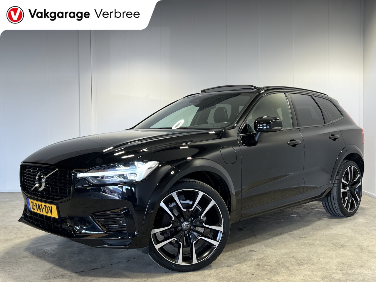 Volvo XC60 - 2.0 Recharge T6 AWD R-Design | Navigatie/Android/Apple Carplay | LM Velgen 22" | Voorstoel - AutoWereld.nl
