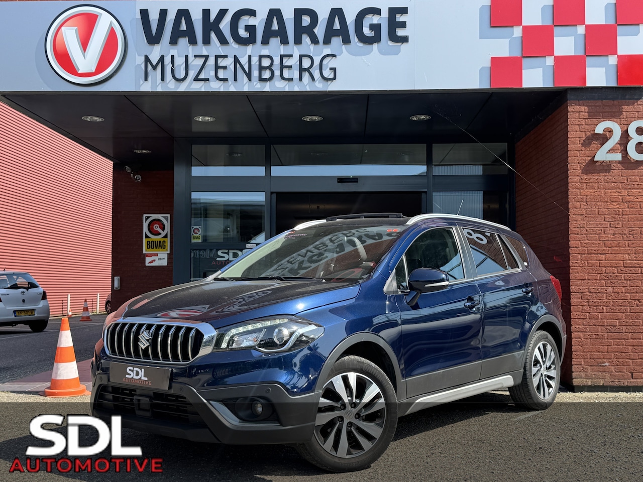 Suzuki S-Cross - 1.4 Boosterjet Style Smart Hybrid // FULL LED // LEDER // PANO/SCHUIFKANTELDAK // ADAPTIVE - AutoWereld.nl