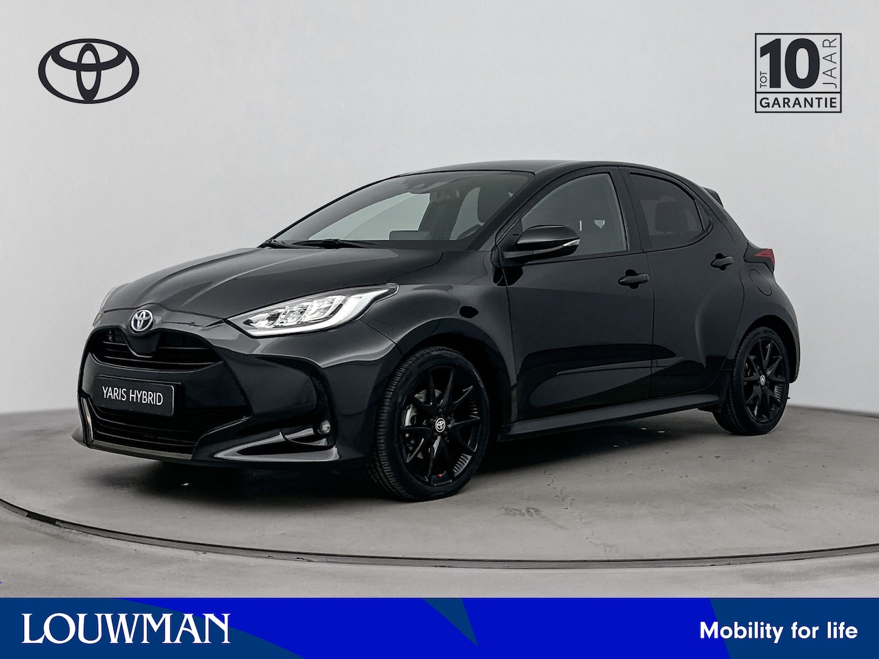 Toyota Yaris - 1.5 Hybrid Executive Black Edition | Glazen Panoramadak | 17 inch velgen | Navigatie | - AutoWereld.nl