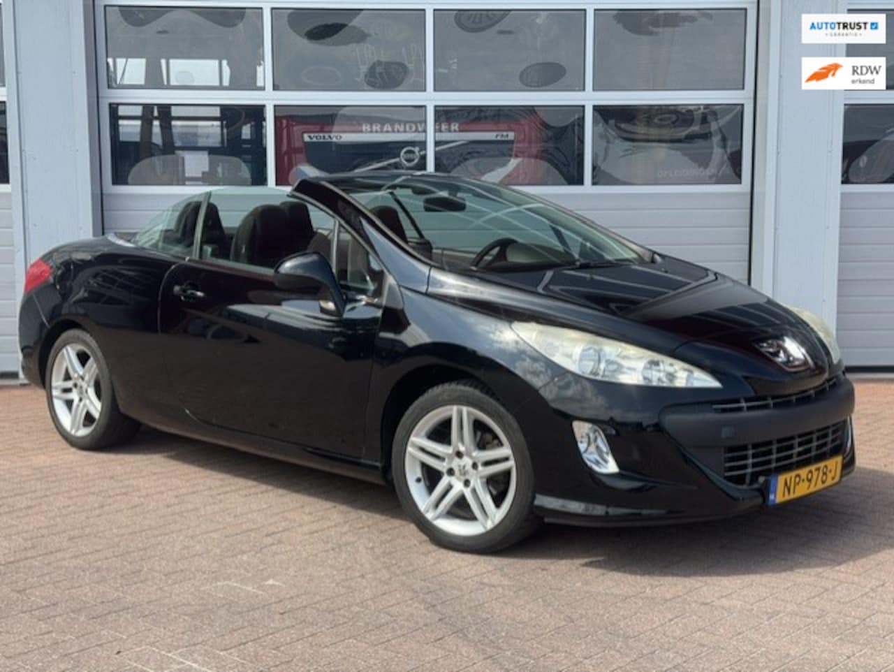 Peugeot 308 CC - 1.6 VTi Sport Pack 1.6 VTi Sport Pack - AutoWereld.nl