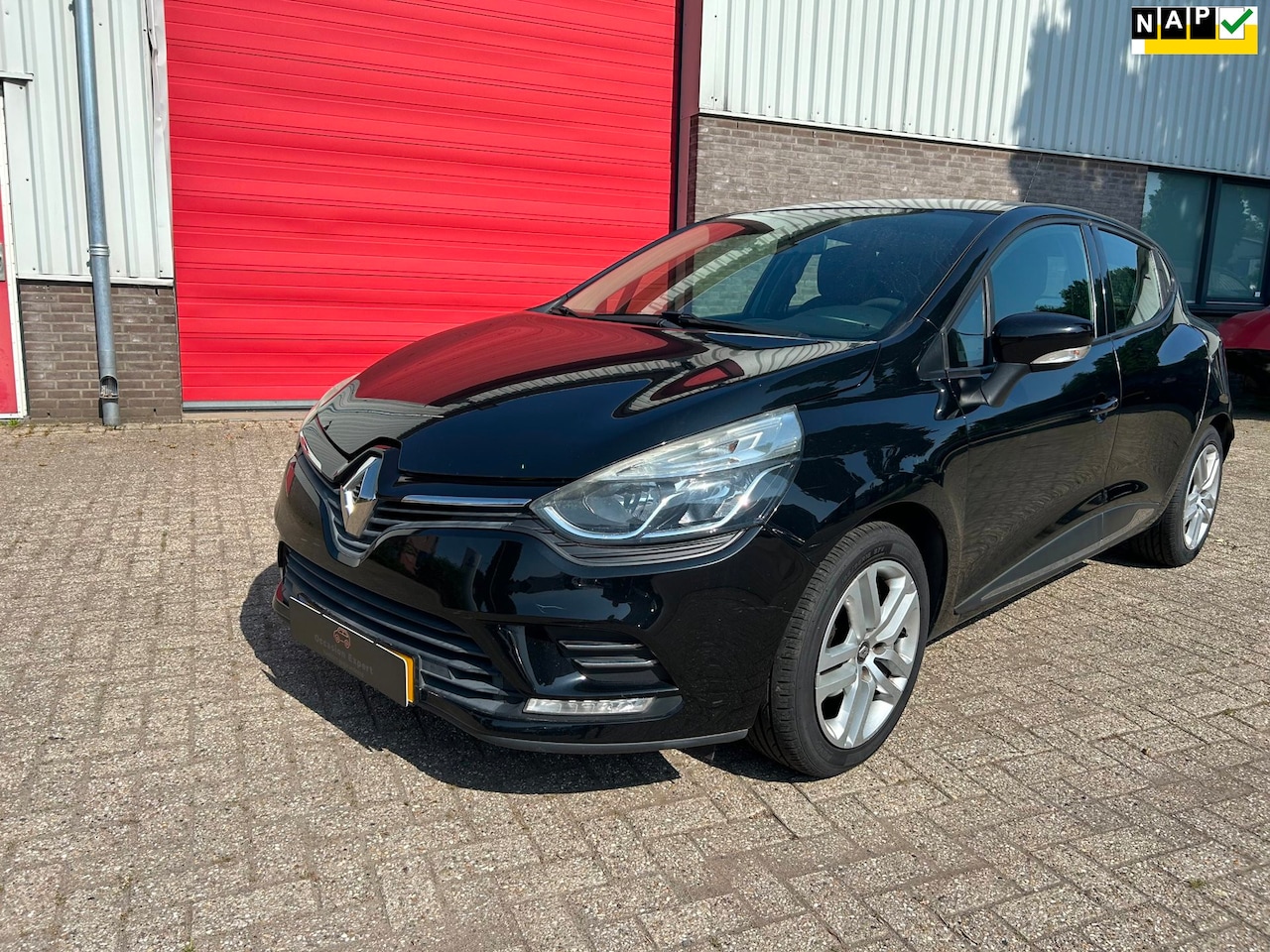 Renault Clio - 0.9 TCe Zen Airco PDC Nav. - AutoWereld.nl