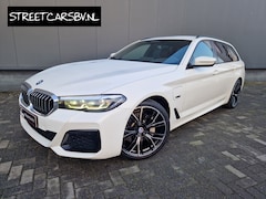 BMW 5-serie Touring - 530e xDrive M Sport /Led /Adap Cruise