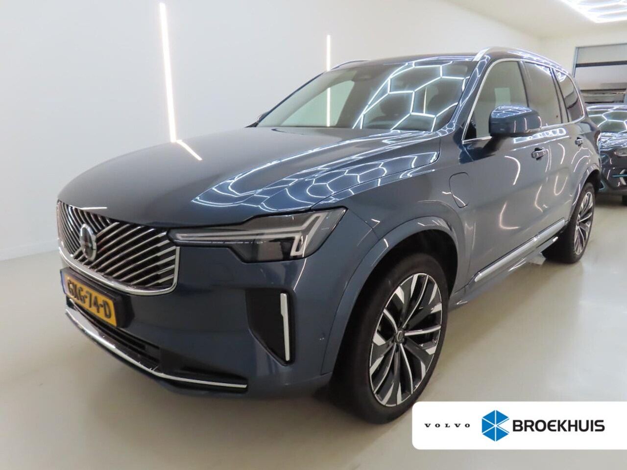 Volvo XC90 - 2.0 T8 Plug-in hybrid AWD Ultra Bright | VERWACHT | Trekhaak | 360 Camera | Panoramadak - AutoWereld.nl