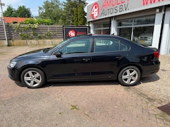 Volkswagen Jetta - 1.6 TDI Comfl BlueMotion 77kw/105pk 07-2012, 2995,