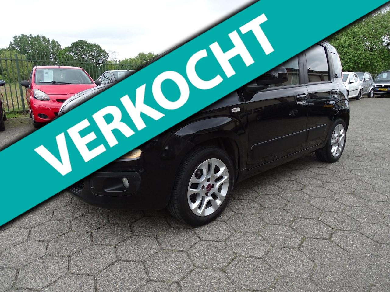 Fiat Panda - 0.9 TwinAir Lounge AIRCO/BT/LMV/5 DEURS - AutoWereld.nl