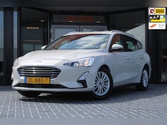 Ford Focus Wagon - 1.5 EcoBoost Titanium Business, Trekhaak, Navigatie Apple Carplay/Android Auto, Climate co