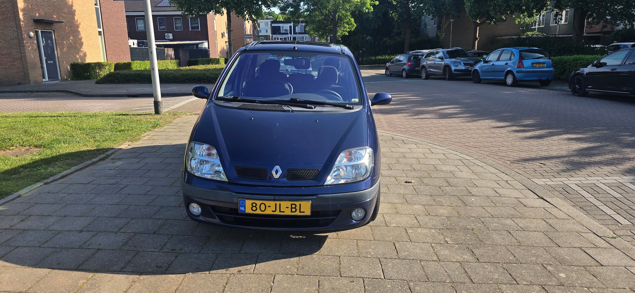 RENAULT MEGANE SCENIC