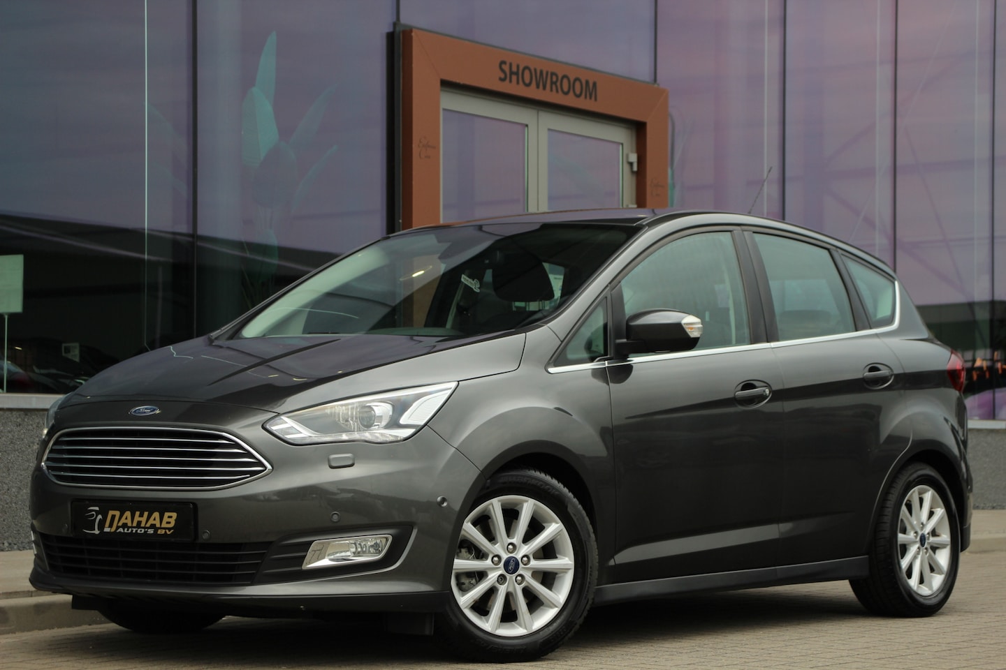Ford C-Max - 1.5 Titanium Automaat | Achteruitrijcamera | Led | Camera | Stoel/stuurverwarming - AutoWereld.nl