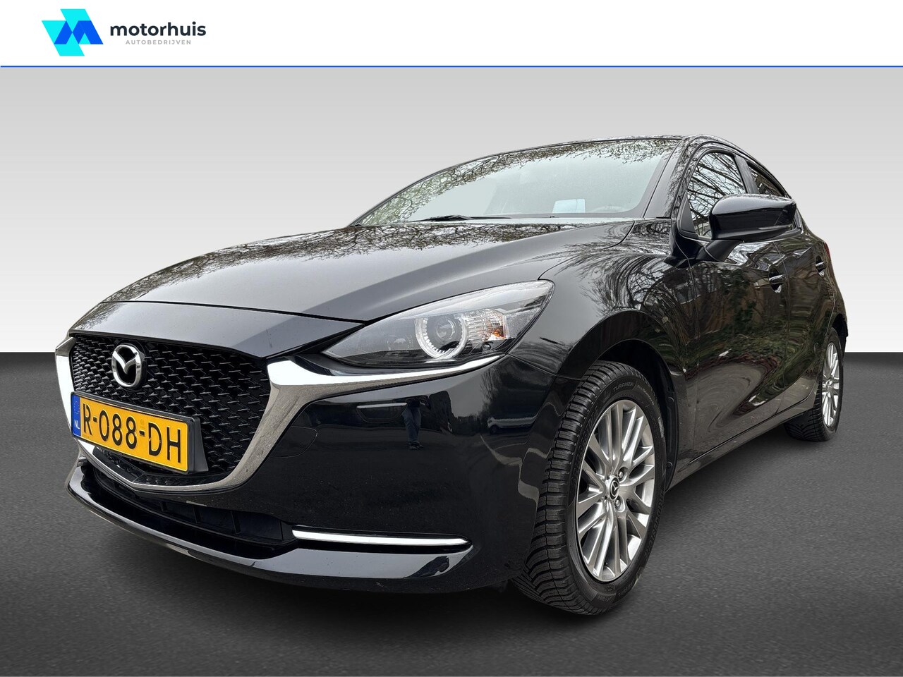 Mazda 2 - 1.5 SKYACTIV-G 90PK AUT Luxury {uitgelichte-opties} - AutoWereld.nl