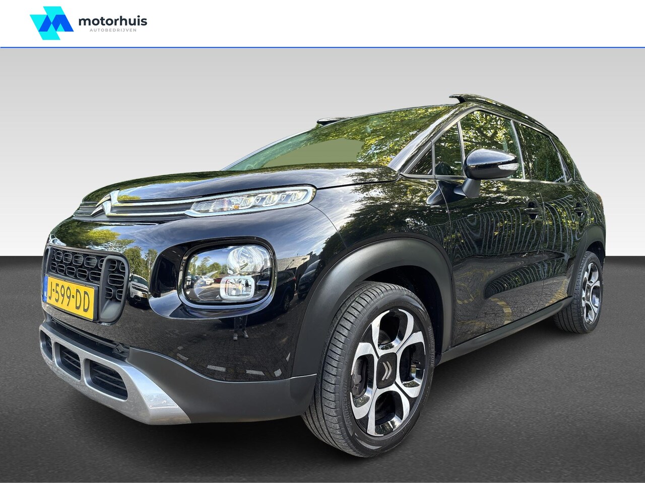 Citroën C3 Aircross - | CHECK+ tot 28-08-2030 | Business | 110 PK | Navigatie | LED | 17 velgen | {uitgelichte-o - AutoWereld.nl