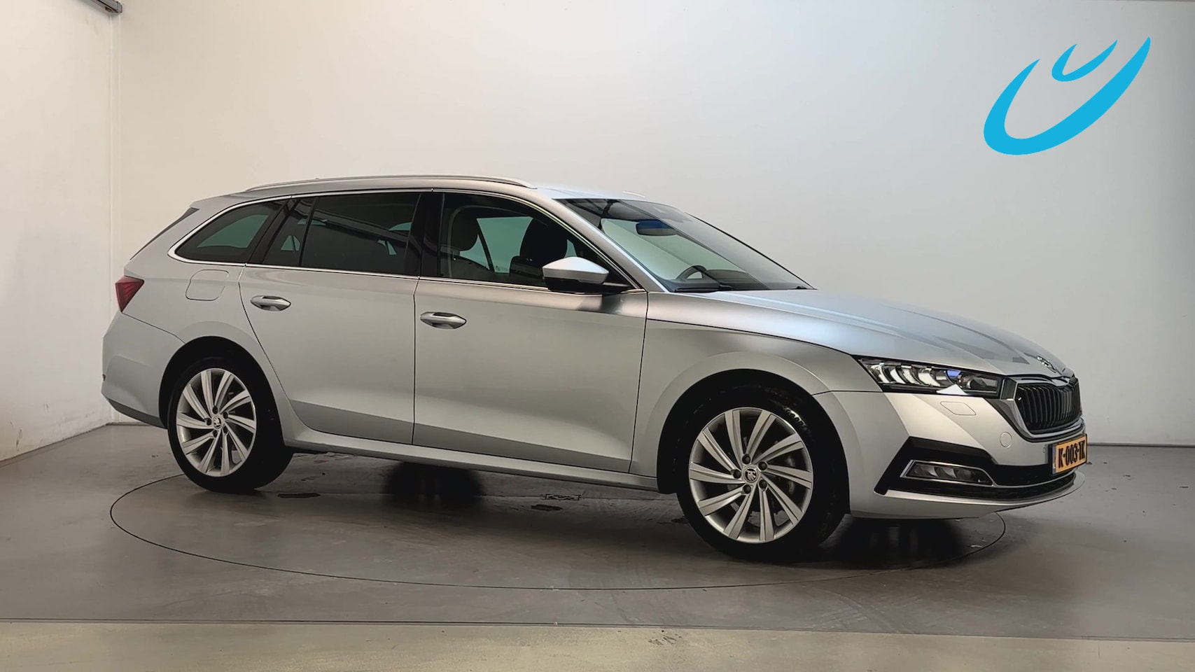 Skoda Octavia Combi - 1.0 e-TSI DSG Business Edition Plus Adaptive Cruise Sfeerverlichting DAB+ - AutoWereld.nl