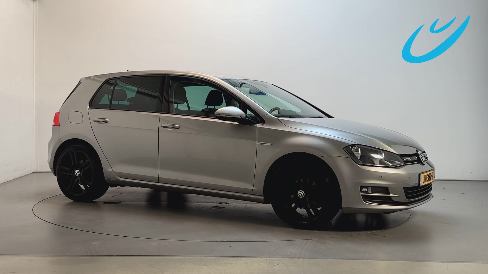 Volkswagen Golf - 1.0 TSI 116pk DSG Connected Series Navigatie Camera DAB+ - AutoWereld.nl