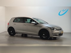 Volkswagen Golf - 1.0 TSI 116pk DSG Connected Series Navigatie Camera DAB+