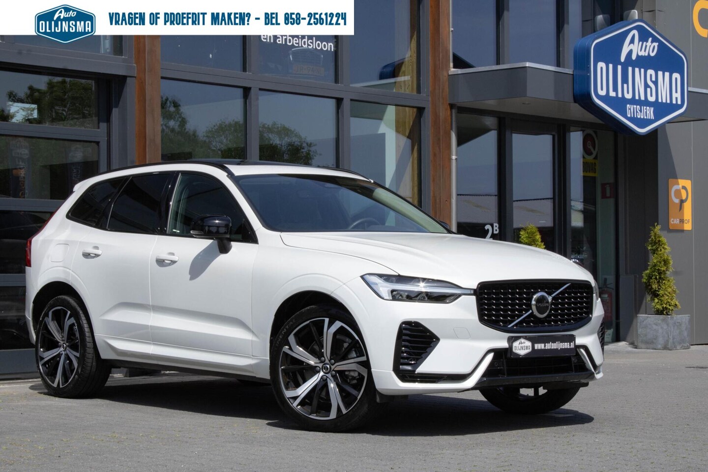 Volvo XC60 - 2.0 T6 PHEV Long Range AWD Plus Dark|Stoelverwarming+Koeling|Camera|ACC| - AutoWereld.nl