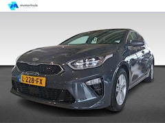 Kia Cee'd - Ceed 1.5 T-GDi 160pk DynamicPlusLine {uitgelichte-opties}
