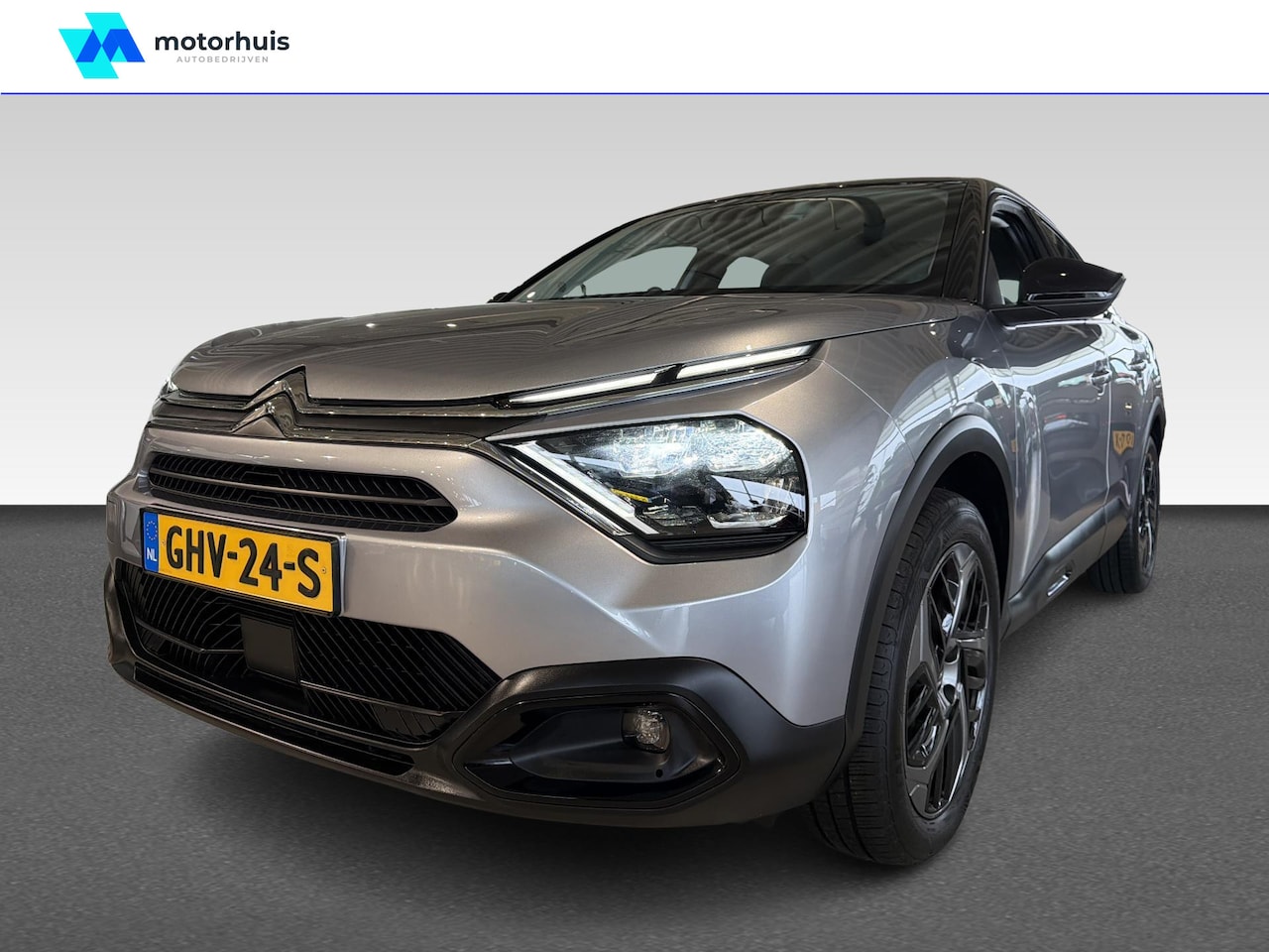 Citroën C4 - 1.2 130pk EAT8 Plus {uitgelichte-opties} - AutoWereld.nl