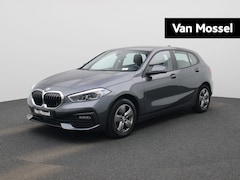 BMW 1-serie - Hatch 118i | NAVIGATIE | CLIMATE CONTROL | CRUISE CONTROL | BLEUTOOTH | PARKEERSENSOREN |
