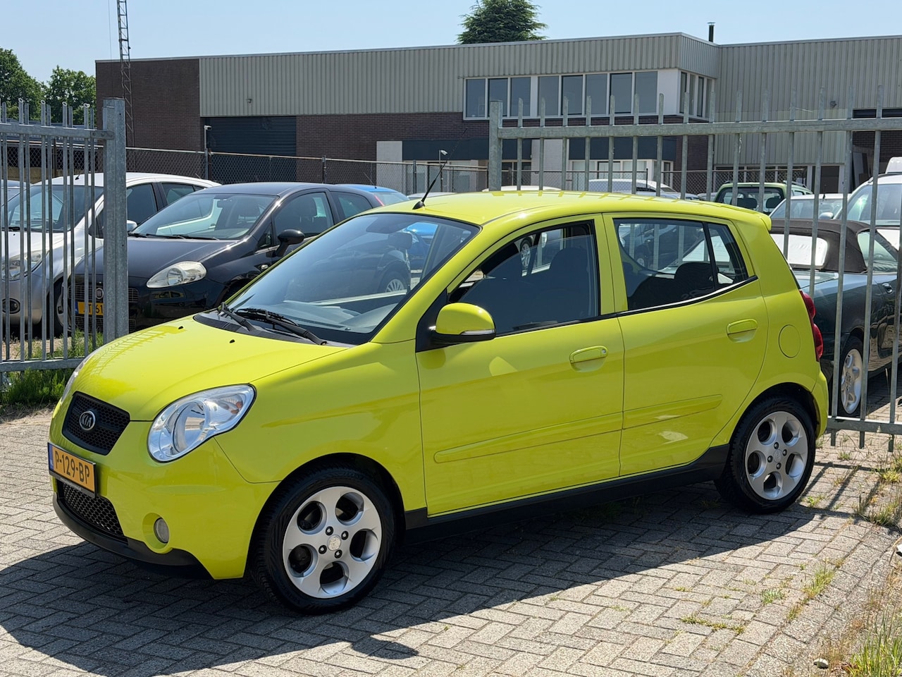 Kia Picanto - 1.1 X-clusive 5 deurs! Airco ECC l Stoelverwarming l PDC l 15'LMV 4SEASON! TOPSTAAT l PERF - AutoWereld.nl