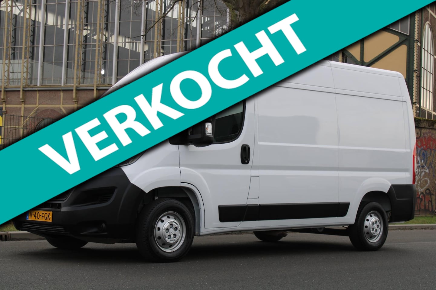 Citroën Jumper - 2.2 BlueHDi 120 L2H2 3.3t 3 persoons| apple carplay | dab+ | trekhaak | navigatie | climat - AutoWereld.nl