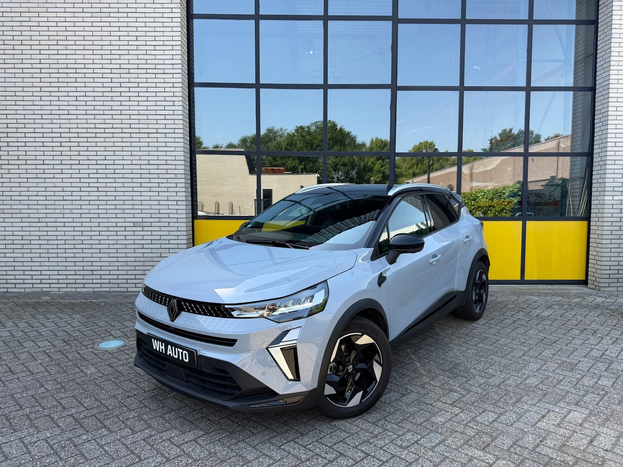 Renault Captur - Full hybrid 145 techno, adaptieve cruise, 4 seizoenen banden & stoel en stuurwielverwarmin - AutoWereld.nl