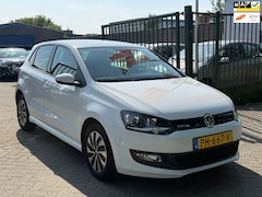 Volkswagen Polo - 1.0 BlueMotion Edition start stop Automaat parkeer sensor 2e eigenaar dealer onderhouden a