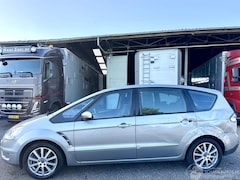 Ford S-Max - 2.3-16V 162pk 6-traps aut Titanium 7Pers - navi - pdc v+a - licht + regensensor + aut dimm