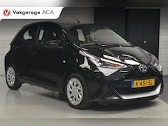 Toyota Aygo - 1.0 VVT-i x-play // 39.000 km // AIRCO // CAMERA // CARPLAY //