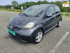 Toyota Aygo - 1.0-12V +