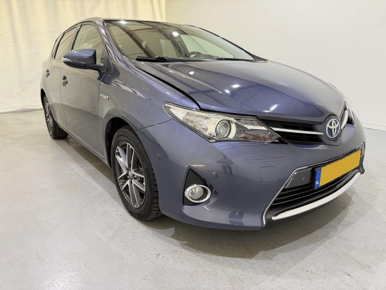 Toyota Auris - HB 1.8 Hybrid Lease Pro Pano/Clima - AutoWereld.nl